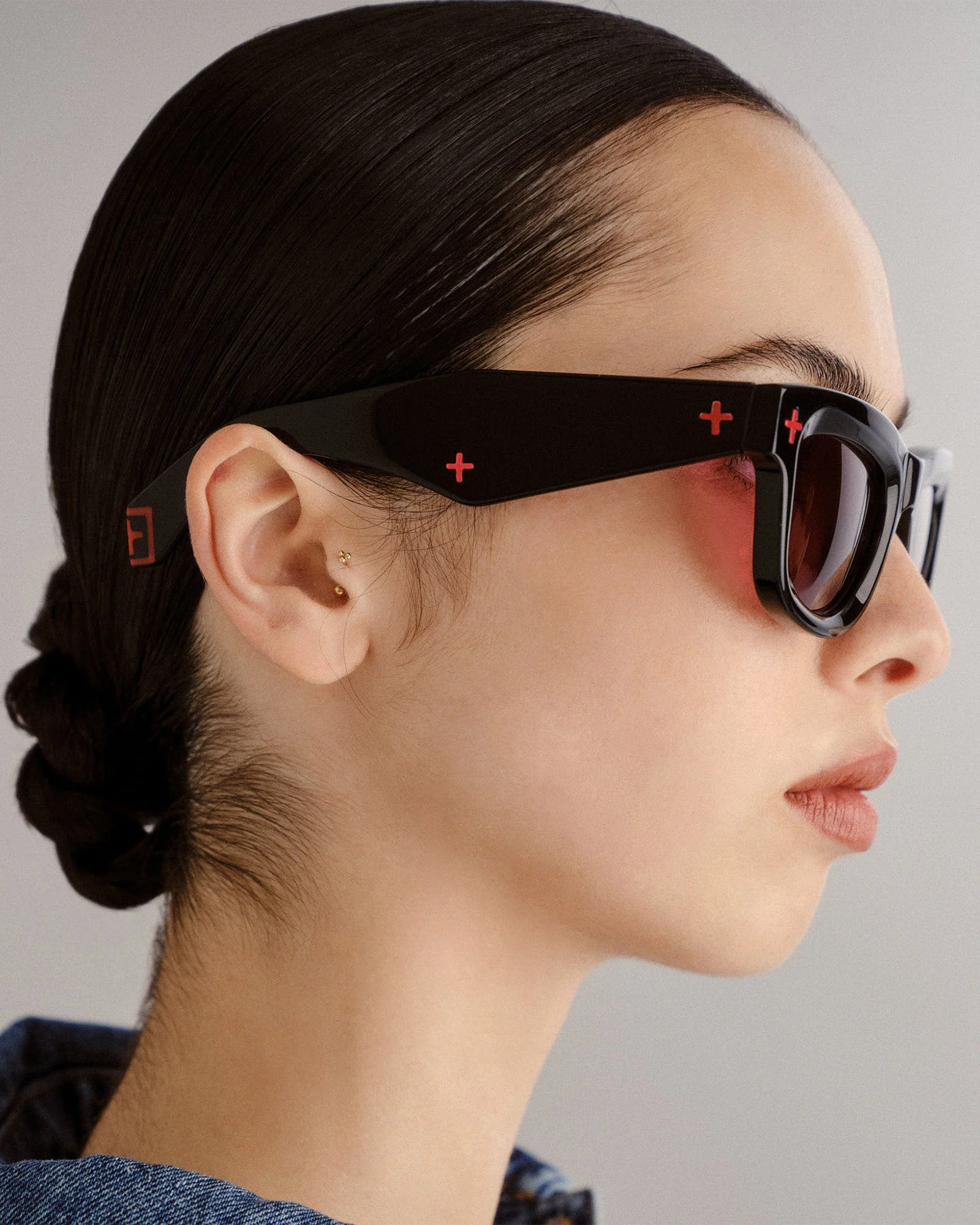 GOODSEN SUNGLASSES BLACK RED - Image 6